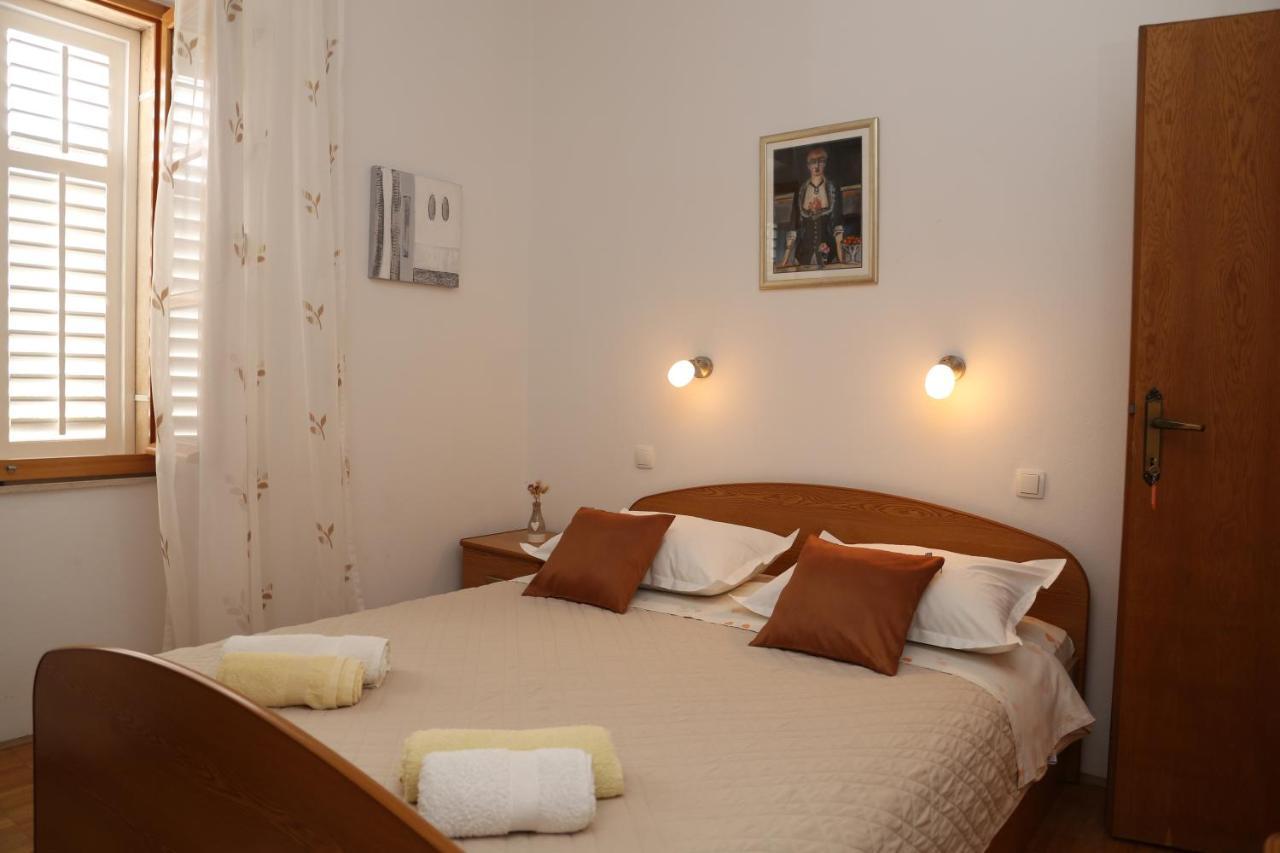 Coosy Rooms Katarina Lumbarda Kültér fotó