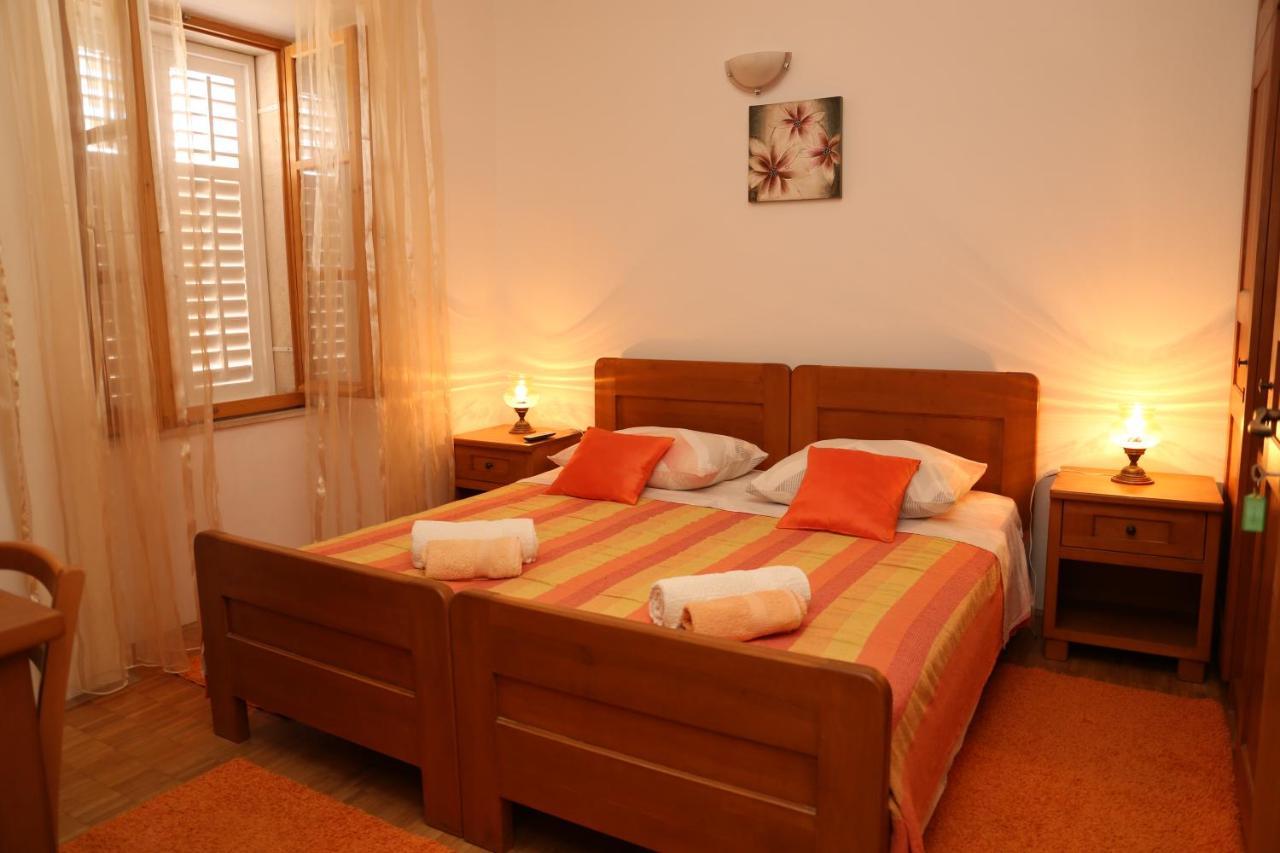 Coosy Rooms Katarina Lumbarda Kültér fotó