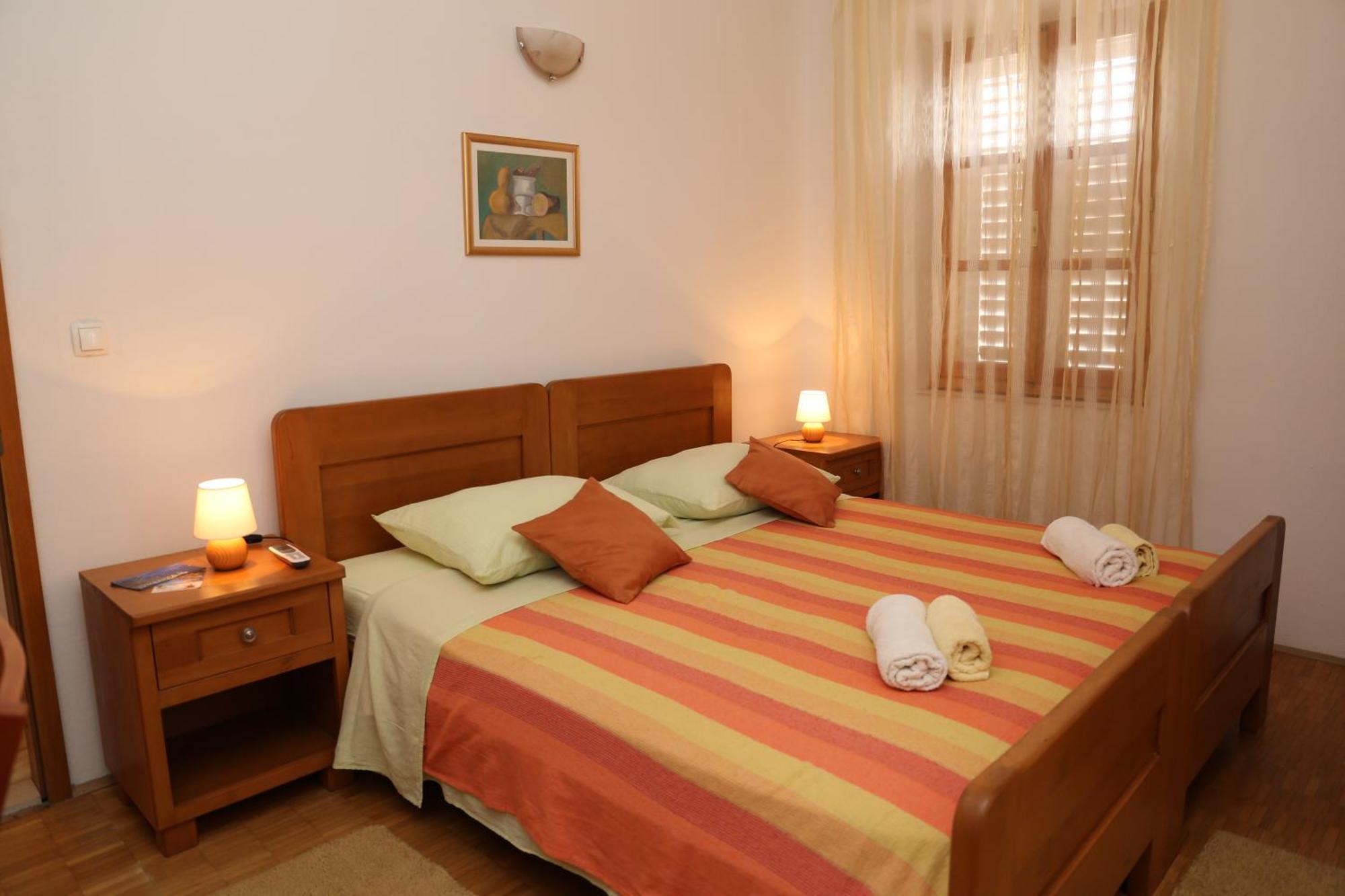 Coosy Rooms Katarina Lumbarda Szoba fotó